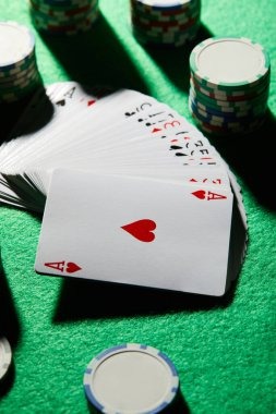 mentoz4d live-dealer table activity showing peak playing hours